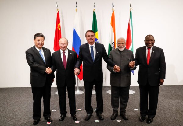 (Osaka - Japão, 28/06/2019) Presidente da República, Jair Bolsonaro, durante foto de família dos Líderes dos BRICS.
Foto: Alan Santos / PR